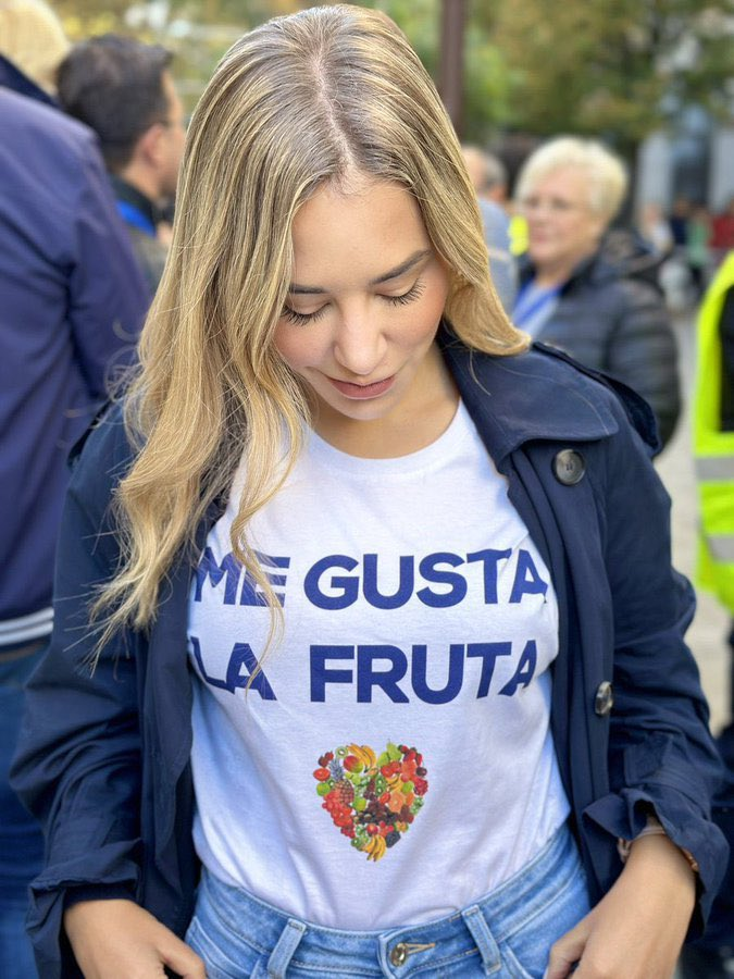 L3eon's tweet photo. A @noelia_n se le han esfumado más de 84.000 eurazos al año por mentir un poquito. Le "gusta la fruta" pero ya no tanto. https://t.co/WkeUqyoriA