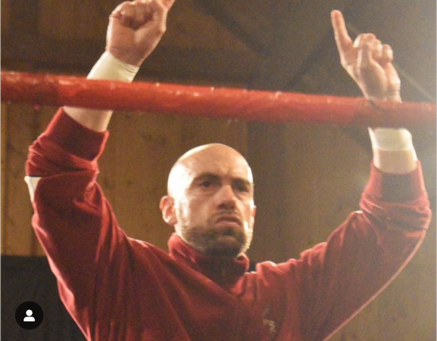 HJohnWalters's tweet image. Back in the ring this weekend for @ChaoticWrestlin in Nashua, New Hampshire. The championship is on the line. I'm bringing my new manager.