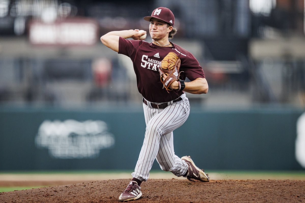 HailStateBB's tweet image. Wishing @jackgleason7415 a happy birthday today! #HailState🐶