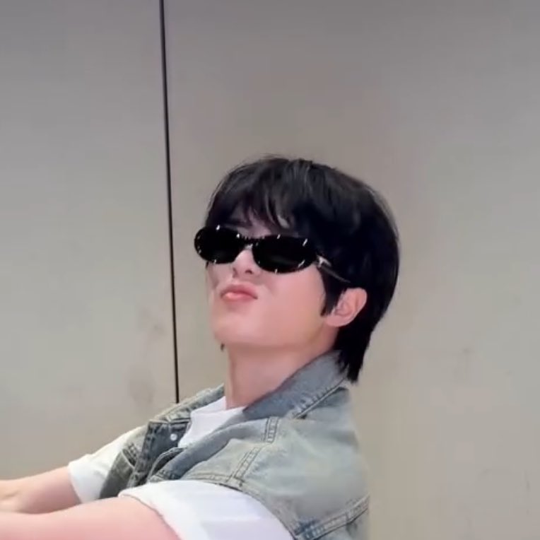 ohmoagod's tweet photo. 😭😭😭 https://t.co/ufl0CPORVg