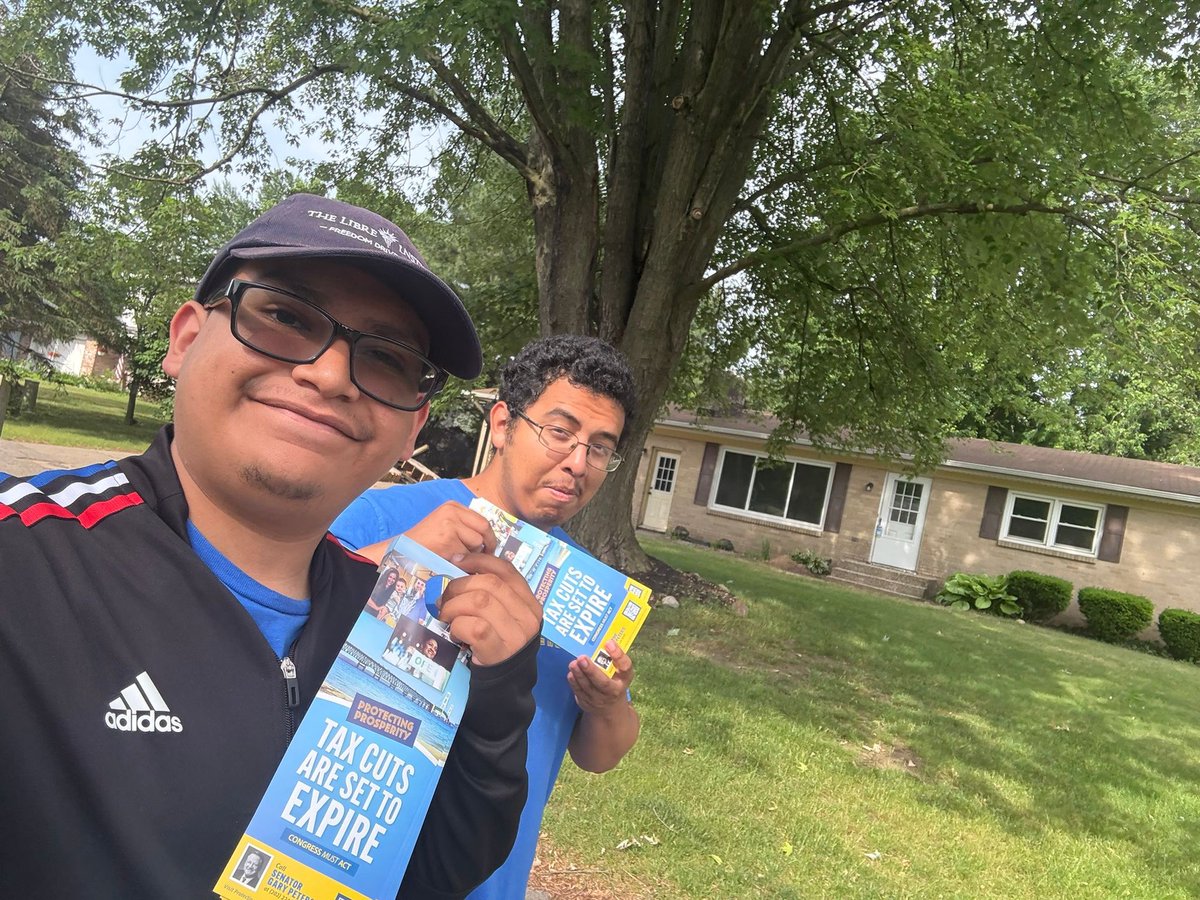 LIBREMichigan's tweet image. More tax savings?! 🇺🇸
Yes, please. Our LIBRE activists are on the move sharing the news with our community that not only did the #OneBigBeautifulBill pass, but also…
President Trump’s $9 billion spending cut was just signed into law! 💙💛
#BeLIBRE #protectingprosperity