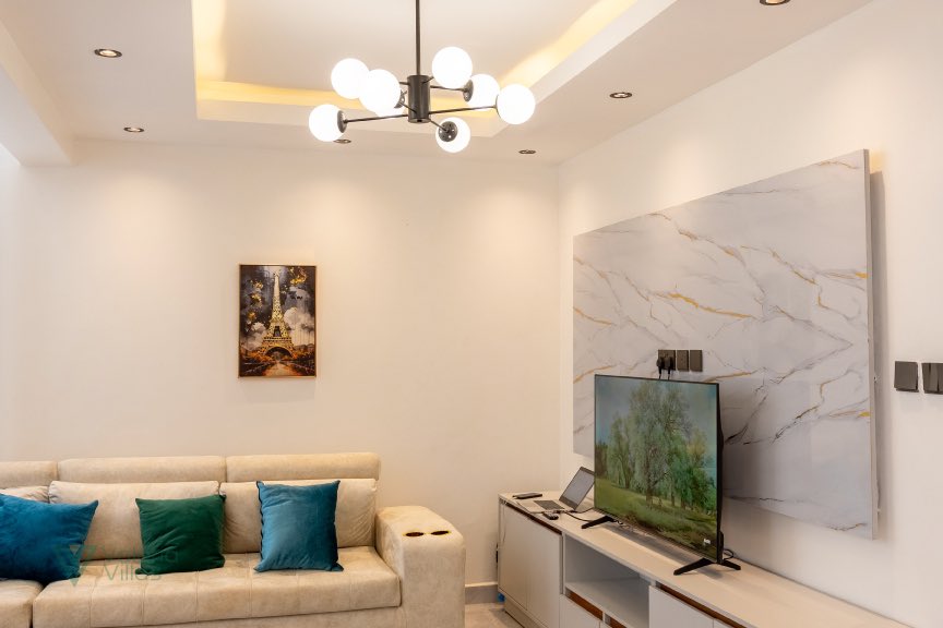 ValeriaVillasKE's tweet photo. Come explore the charm of Valeria Villas in person and find the home that speaks to you. Book your site viewing today through our website — your dream home is just a visit away.✨. #valeriavillas #siteviews #realestatekenya #dreamhomes https://t.co/ZVrT6zUKez