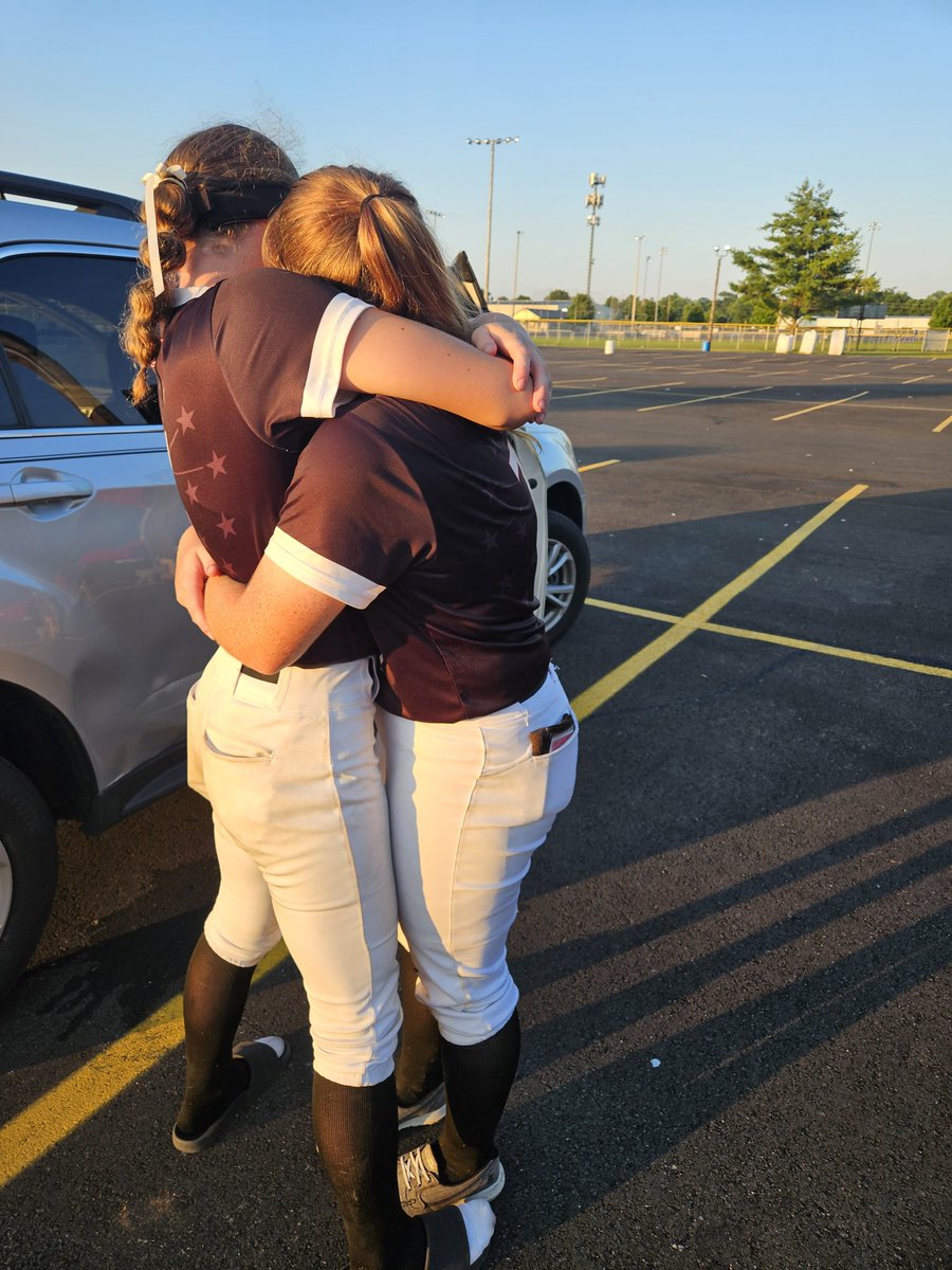 Happiest of Birthdays to our former catchers Lily Sharrett and <a href="/Lylah_DeAr/">Lylah_DeArmond2025</a>! Happy movie in week to our <a href="/peterson_hayle/">Hayle Peterson</a> at Polk State!