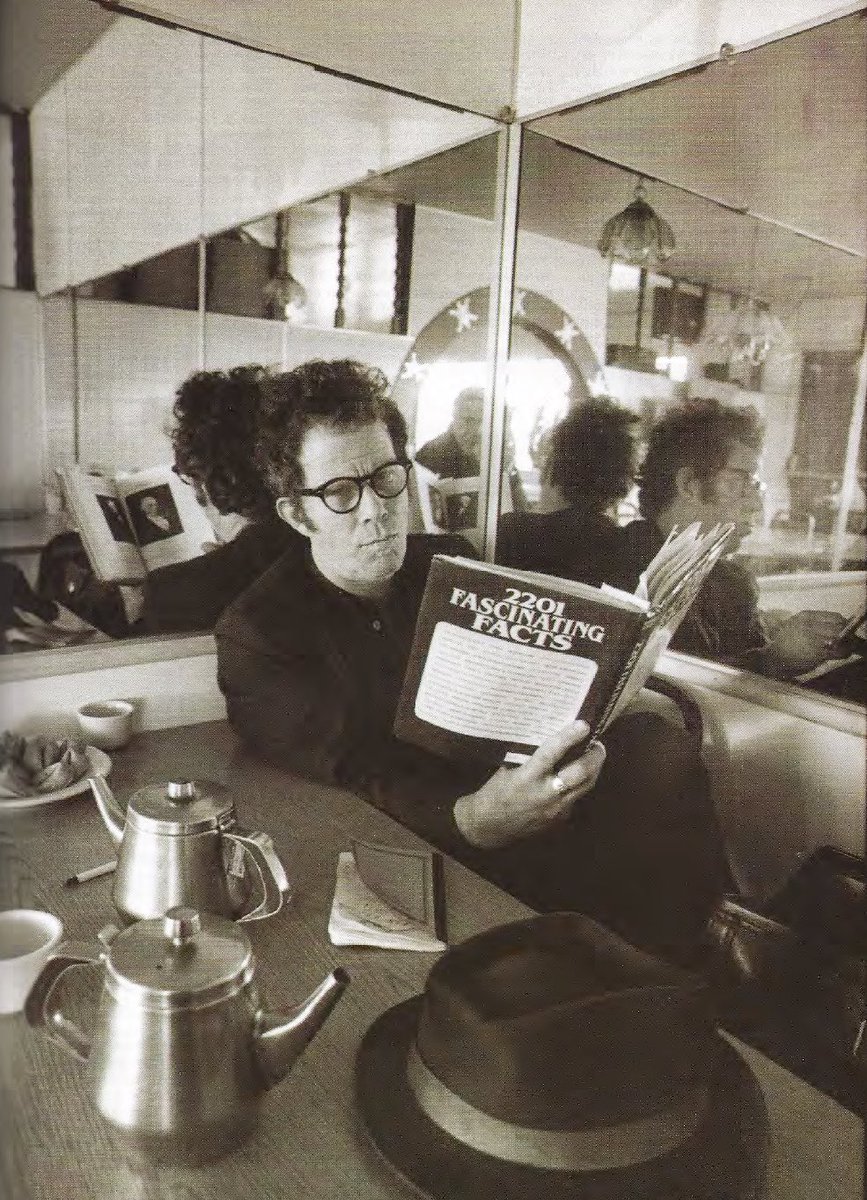 tomwaits's tweet image. “Most people don’t care if you’re telling them the truth or telling them a lie, as long as they’re entertained by it”
Photo by Guido Harari
#tomwaits