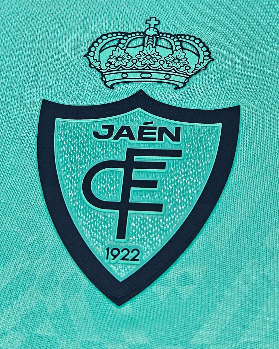 RealJaenCF's tweet image. 𝗡𝗼 𝗲𝘀 𝘀𝗼𝗹𝗼 𝘂𝗻𝗮 𝗰𝗮𝗺𝗶𝘀𝗲𝘁𝗮
𝗘𝘀 𝗶𝗱𝗲𝗻𝘁𝗶𝗱𝗮𝗱 ⚪💜
Es la historia de una ciudad
El escudo que se defiende con el alma 🔥
⏳ Ya queda menos para conocer la nueva piel que nos acompañará esta temporada...
𝗨𝗻𝗮 𝗲𝗾𝘂𝗶𝗽𝗮𝗰𝗶𝗼́𝗻 𝗽𝗲𝗻𝘀𝗮𝗱𝗮 𝗽𝗮𝗿𝗮…