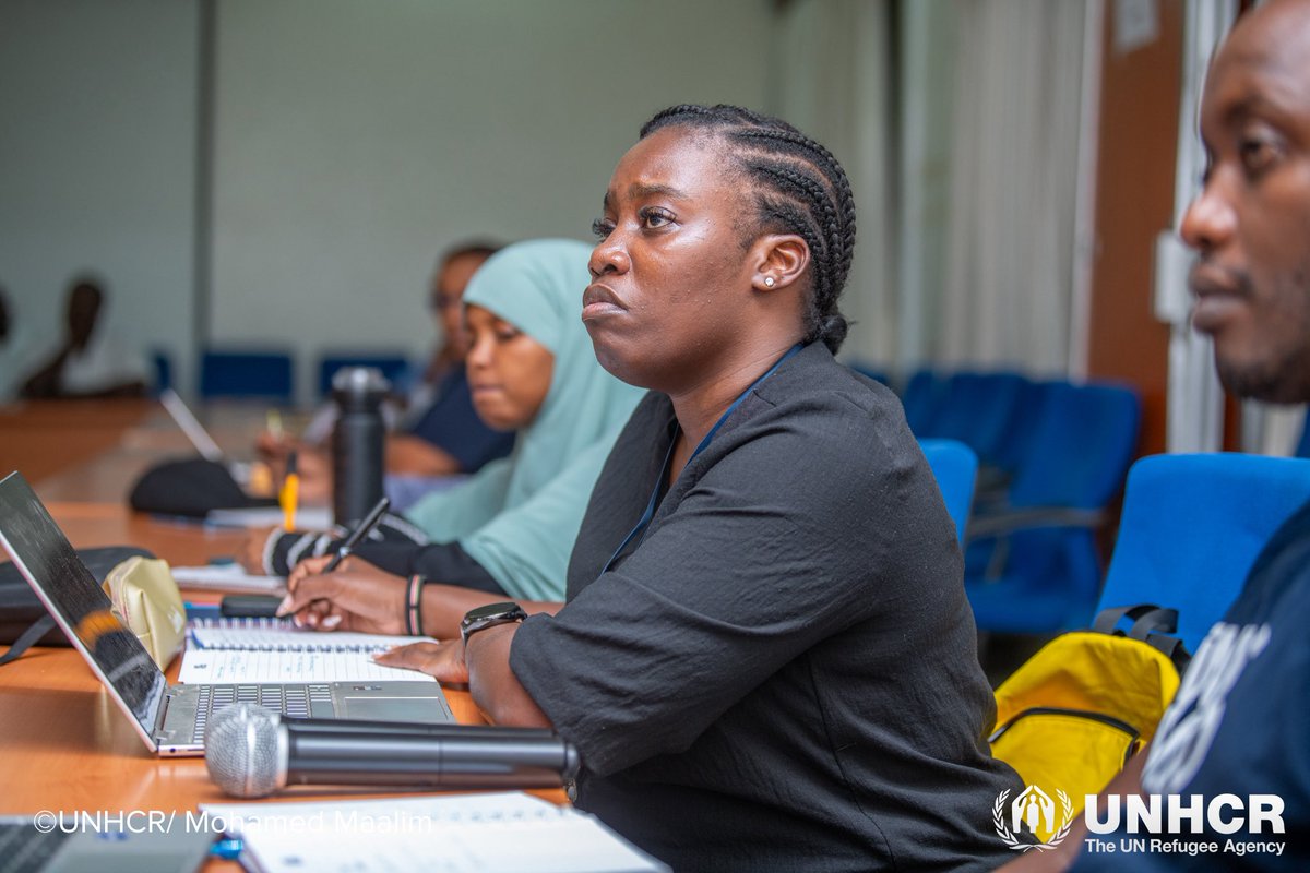 wejalu's tweet image. Today, I joined @inkomokoKenya and other partners in crucial discussions aimed at enhancing financial inclusion for refugees and host communities in Dadaab.

In an era of reduced funding for humanitarian aid organisations, creating sustainable livelihoods for refugees and host…