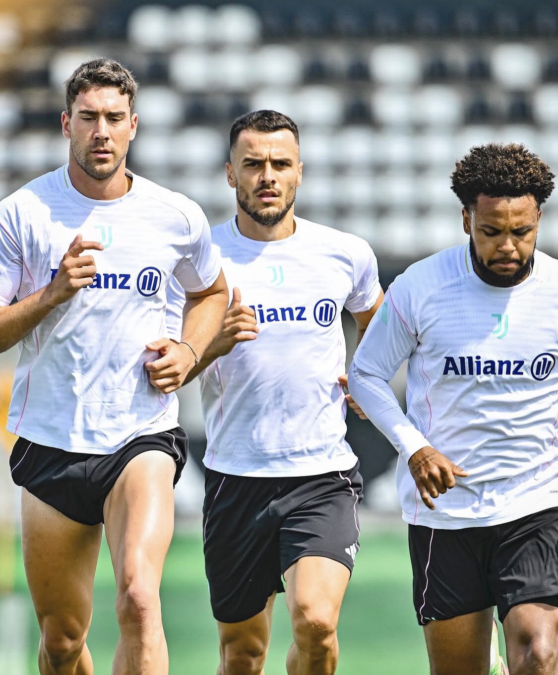Forza Juventus on X: "Dušan Vlahović x Filip Kostić x Weston McKennie.  https://t.co/UA1jERcvBU" / X