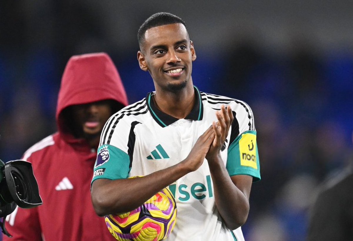LFCVine's tweet image. 💣 Liverpool have informed Newcastle they are prepared to break the British transfer record to sign Alexander Isak this summer.
🗞️ @JacobsBen