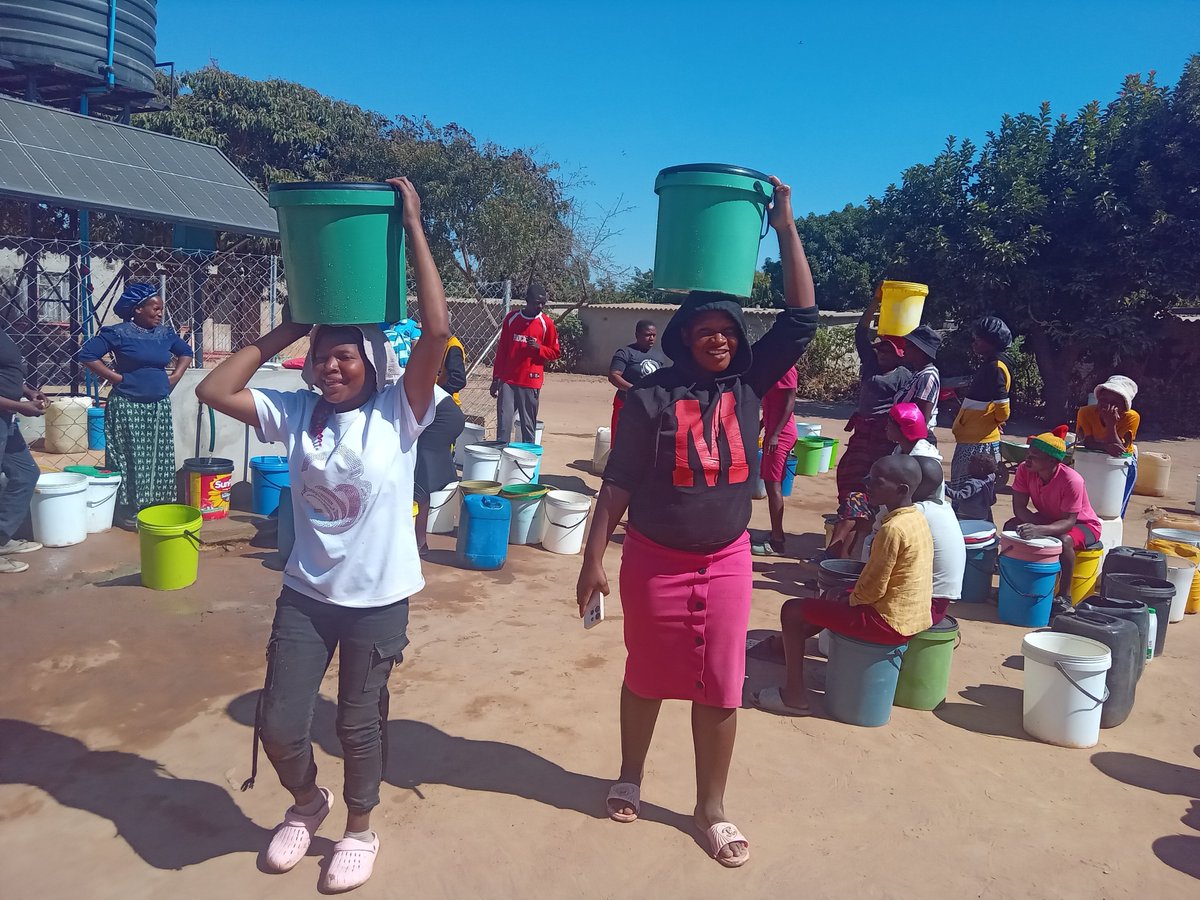 Development Aid from People to People Zimbabwe (@dapp_zimbabwe) on Twitter photo ๐ง๐ Clean water for all.
DAPP Zimbabwe's HAMED project recently distributed 950 buckets to 475 households in Epworth district, ensuring safe storage of drinking water ๐ฟ. Thanks to <a href="/HumanaPortugal/">HumanaPortugal</a> through <a href="/HumanaSpain/">Humana Spain</a> for funding support ๐#CleanWaterMatters #HealthAndHygiene ๐ง๐ Clean water for all.
DAPP Zimbabwe's HAMED project recently distributed 950 buckets to 475 households in Epworth district, ensuring safe storage of drinking water ๐ฟ. Thanks to <a href="/HumanaPortugal/">HumanaPortugal</a> through <a href="/HumanaSpain/">Humana Spain</a> for funding support ๐#CleanWaterMatters #HealthAndHygiene