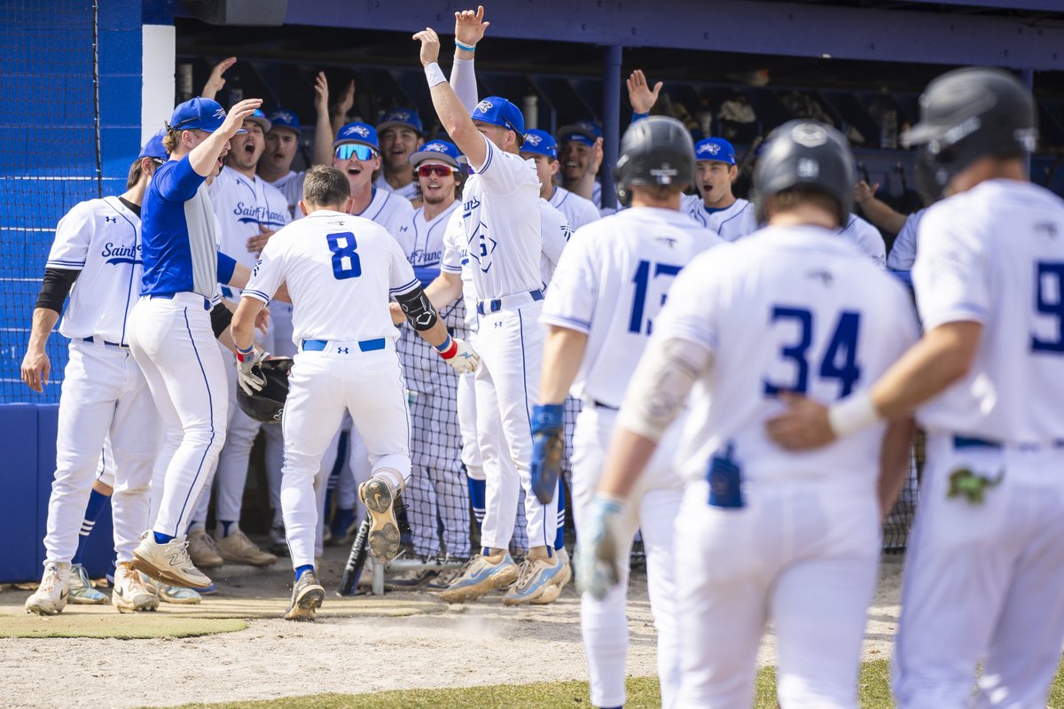 USFFW's tweet image. Cougars compete with heart and hustle. 🐾
Championship athletics roar here. 📢
Athletics are a huge part of life at Saint Francis!
Get to know all of our @sfcougars teams at saintfranciscougars.com. 💙🤍