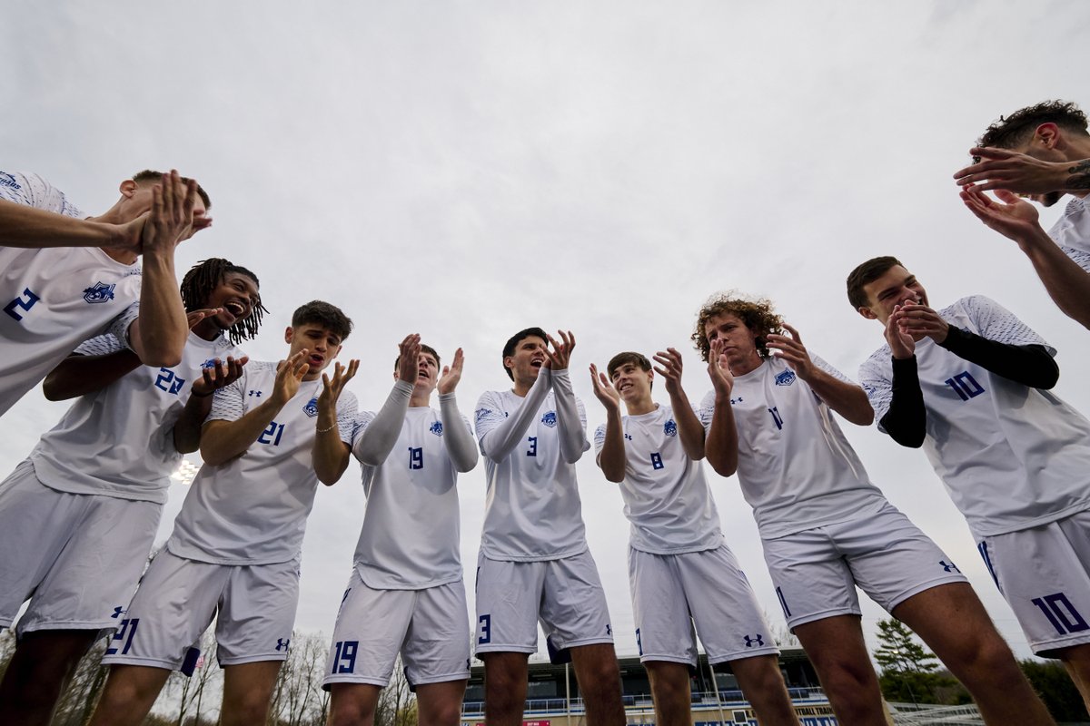 USFFW's tweet image. Cougars compete with heart and hustle. 🐾
Championship athletics roar here. 📢
Athletics are a huge part of life at Saint Francis!
Get to know all of our @sfcougars teams at saintfranciscougars.com. 💙🤍