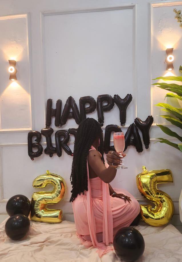 socialswithb_'s tweet photo. Cheers to 25🥂
Dear Me,
 It's 25 years of God's faithfulness.
25years of growth.
25years of love.
25years of God's glory.
I would have been so jealous if you weren't me. Girl, I am so proud of you.
Blessing you've grown and I am so grateful to God for you. Happy birthday girl❤️ https://t.co/Zl5C84xXfm