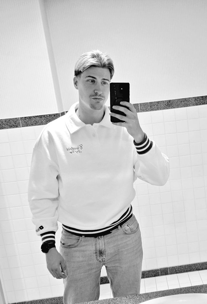 RealLuigikid's tweet image. Who dis?