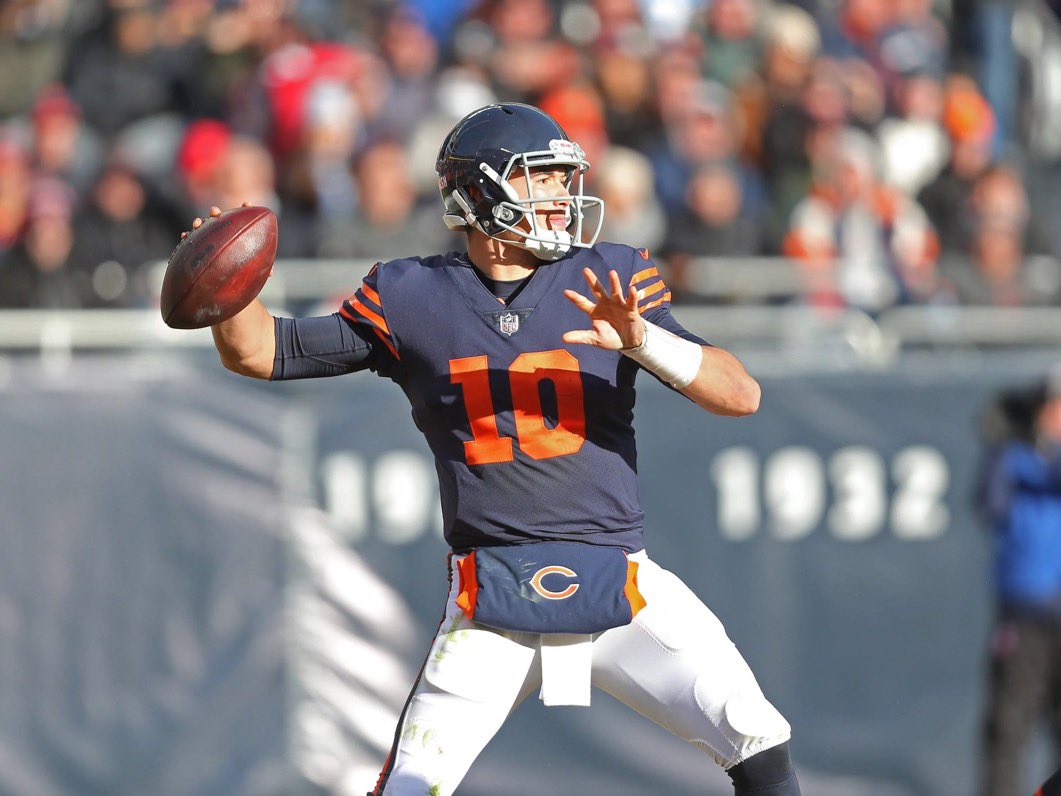 therealburns3's tweet image. U of I helmet
Bears old jerseys

LOL