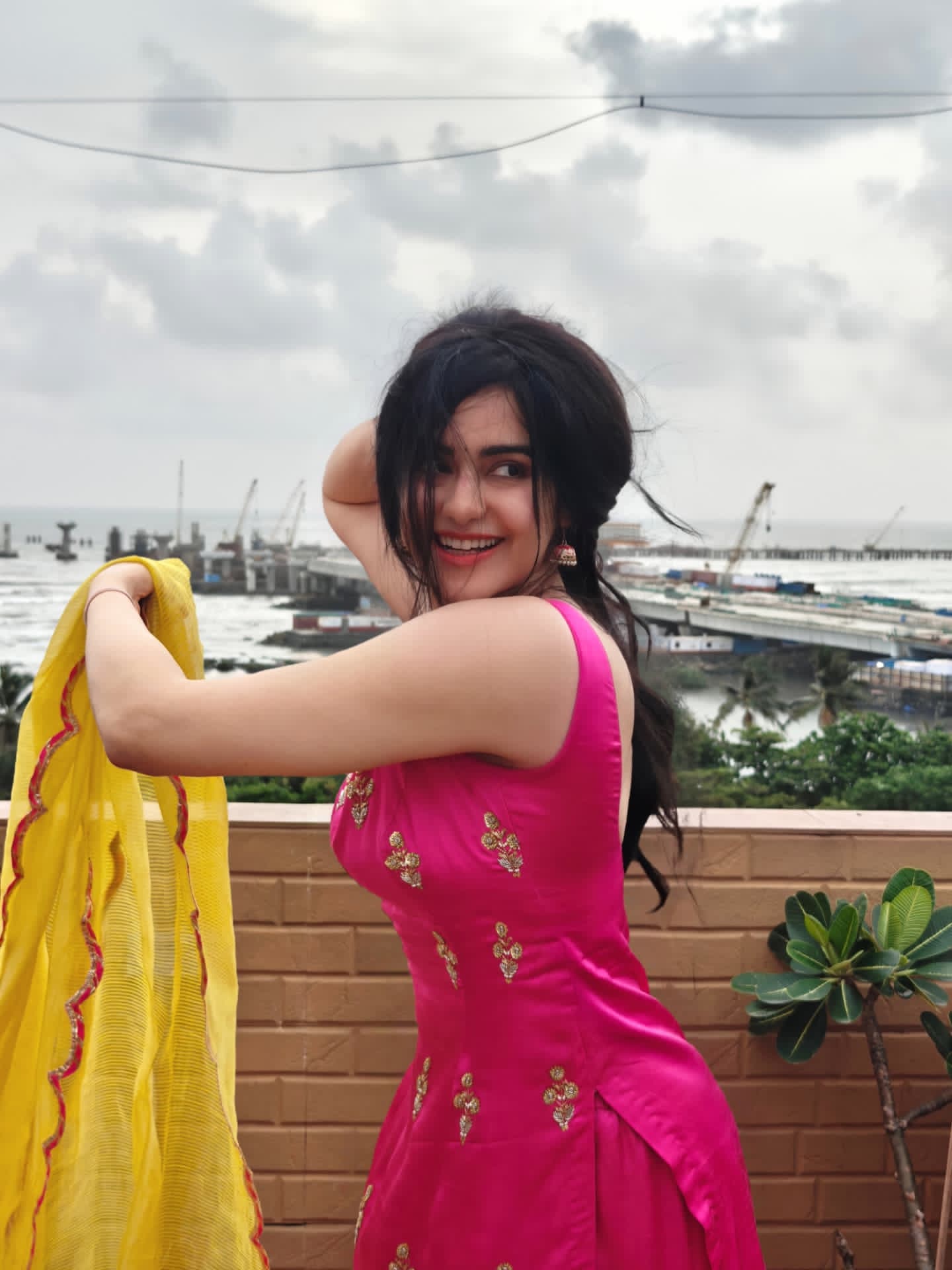 GwoRqvJasAAgZid?format=jpg&name=large