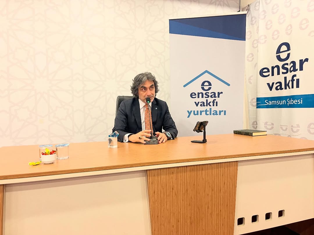 Ensar Vakfı Yurtları Samsun Öğrenci Kampı

Kampımızın 4. gününde Din İşleri Yüksek Kurulu Üyesi Prof. Dr. Halis Aydemir’in sunumuyla “ Tebliğ Dili ve Hoşgörü “ konulu konferans gerçekleştirildi.