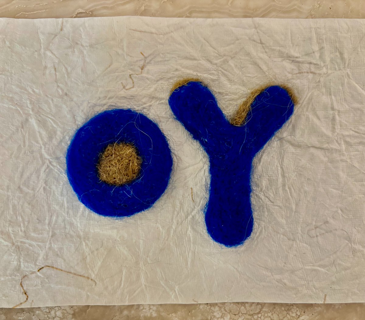 LisaSelinDavis's tweet image. Haven't finished the gold trim yet, but having fun needle felting Christmas ornaments. Or Chanukah bush decor.