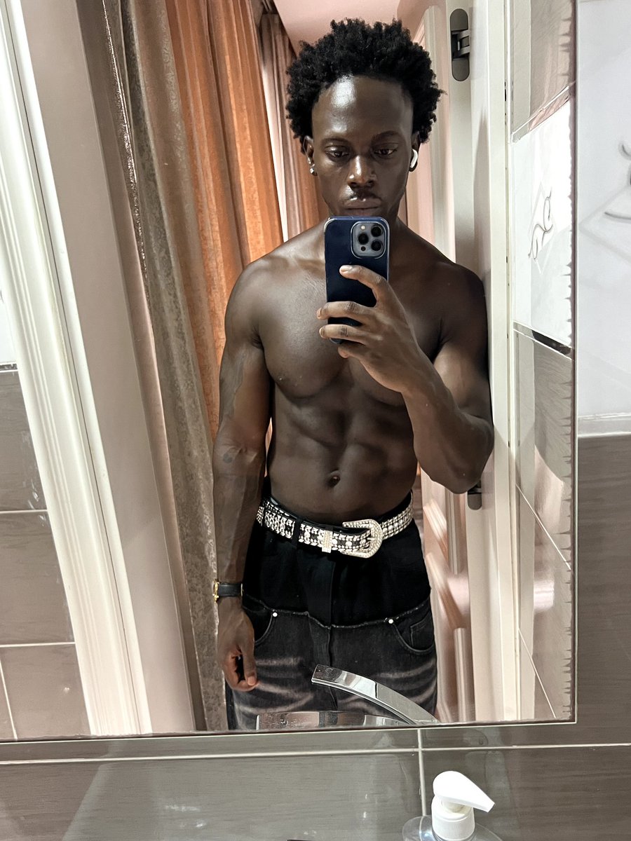 Deleslife tweet media