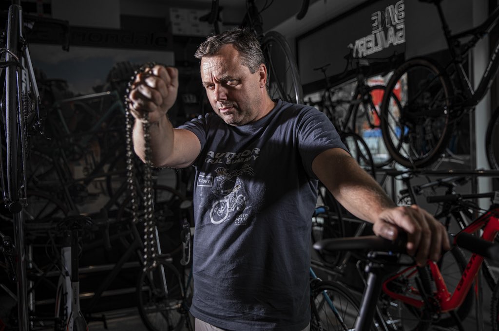 Tour de France🚵‍♂️
Je jedno, kdo je srdci nejbližším favoritem. Respekt, úctu a obdiv si zaslouží všichni. I my máme příběhy, které vyprávěli muži s bohatými zkušenostmi z elitního pelotonu. Ján Svorada, František Raboň, Leo König, Lubor Tesař.
📸Jana Mensatorová