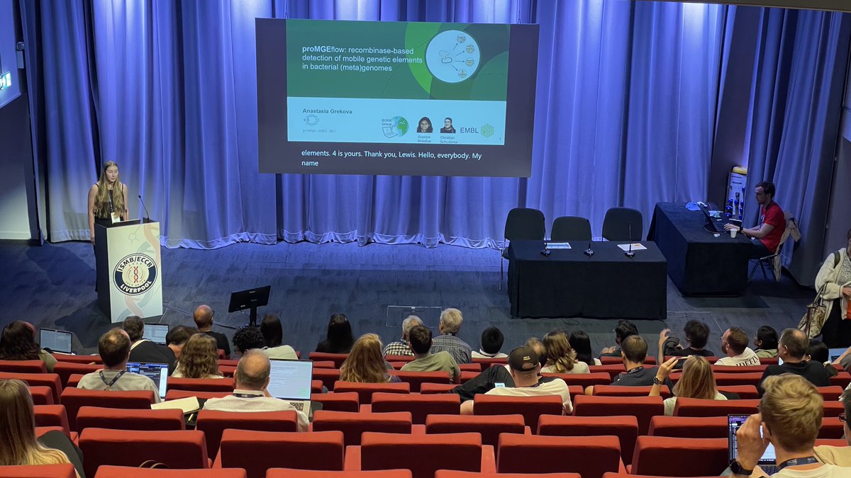 Well done, Anastasiia Grekova 👏🏻👏🏻👏🏻
She previously wrote her bachelor thesis in our lab and then published the results with us as a journal paper.
Today she presented her work as a PhD student at <a href="/embl/">EMBL</a> about a large-scale meta genetics data collection at #ISMBECCB2025.