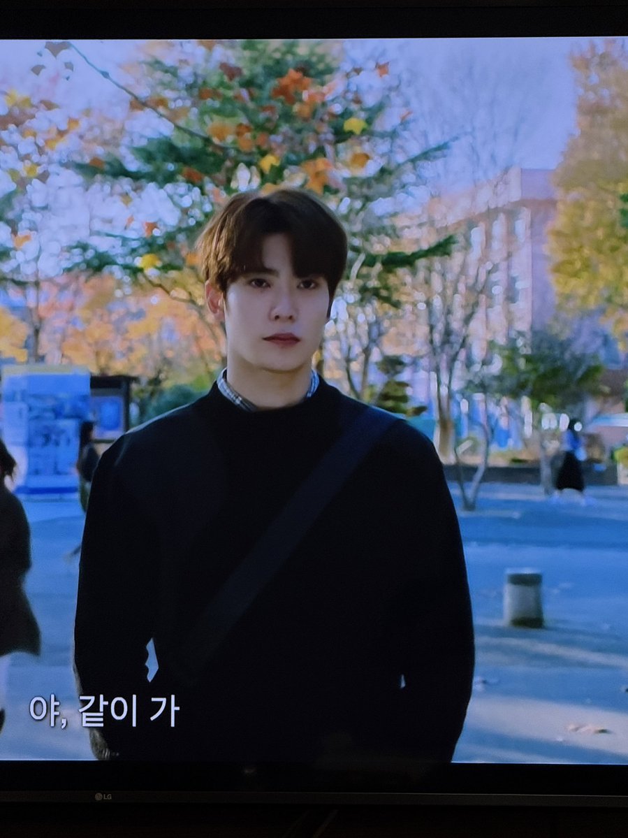 Dec2mb2r's tweet image. 디어엠 본방 보면서 빙수 먹기 🍧