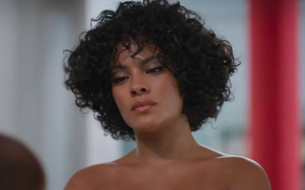 flaviaboggio's tweet image. Eu to fascinada por esse cabelo da Maria de Fátima. Parabéns aos envolvidos.