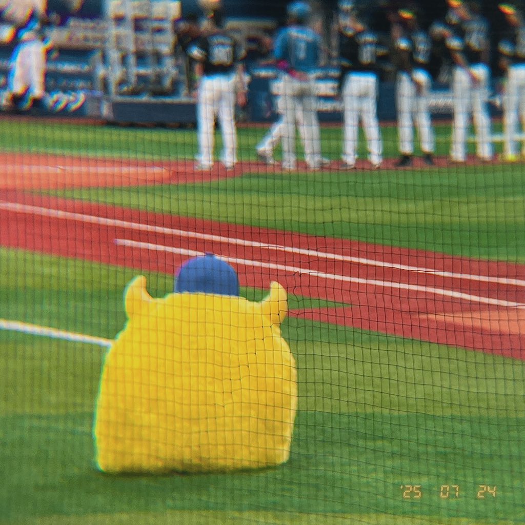 jshdirk's tweet image. ASGめちゃくちゃ楽しかった〜！😭✨ セパ両方HRもたくさん観れて、世界中の〜も流れて大盛り上がり…！原画展の広告も見に行けた🥰