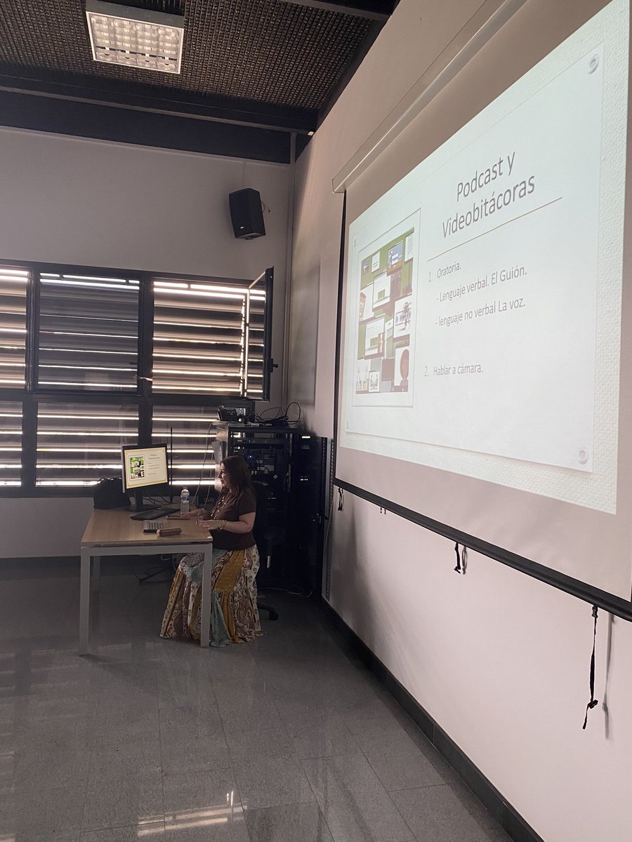 TUVA 2025 «Pódcasts y videobitácoras: comunicación en las redes sociales». Taller organizado por <a href="/ULL/">Universidad de La Laguna</a> y <a href="/adeje/">Ayuntamiento Adeje</a>. Ponente: <a href="/EMGONLOREN/">GonLoren</a>.