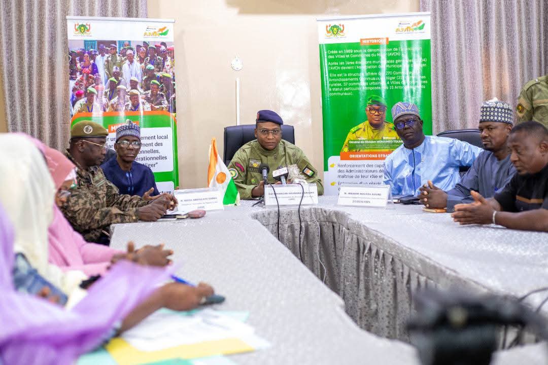 villedeniamey's tweet image. Association des Municipalités du Niger au cœur de la synergie sous-régionale
L' #AMN a eu l'honneur, ce mercredi 24 juillet 2024, d'accueillir dans ses locaux à Niamey, la réunion de cadrage pour la création de l'Union des Collectivités Territoriales de l'espace AES.