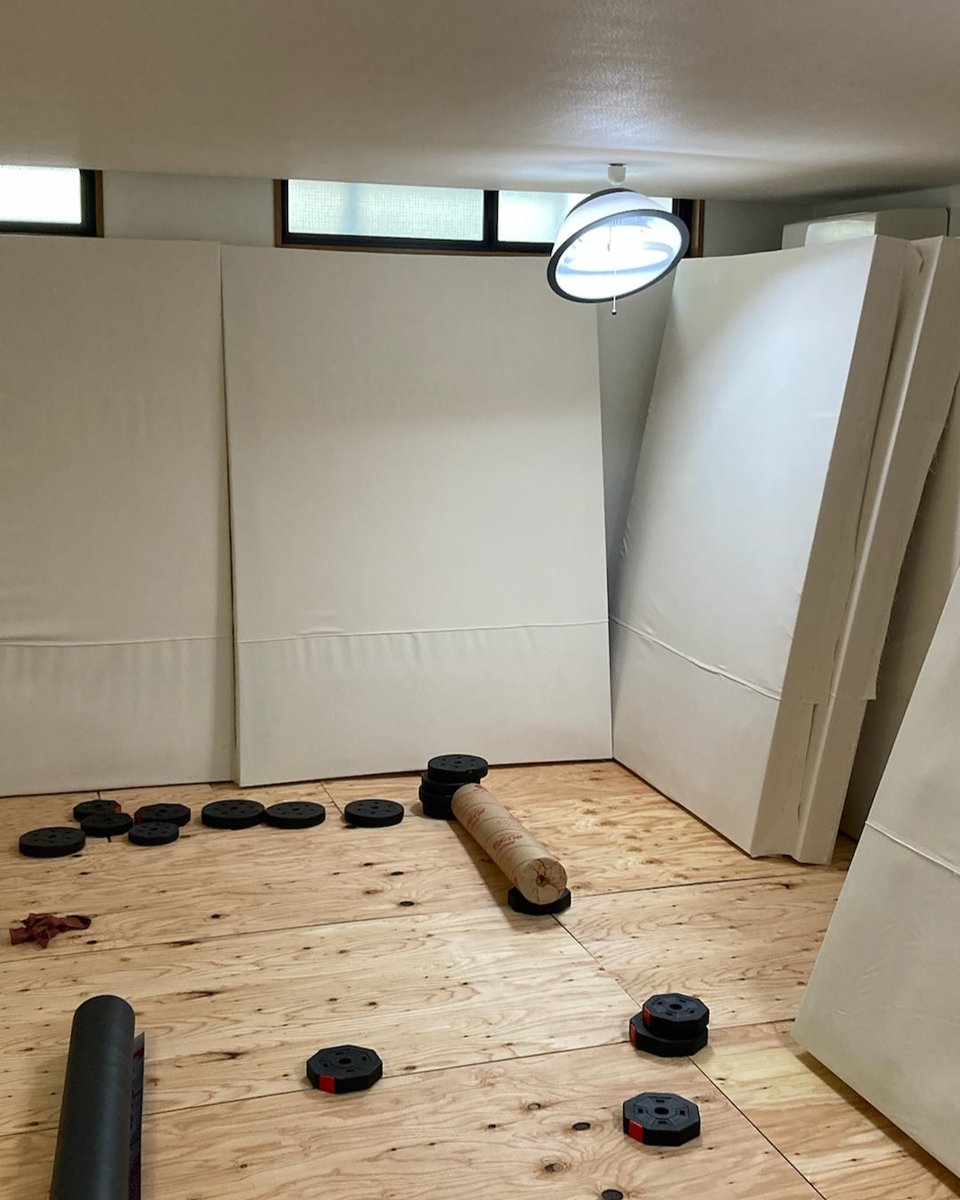 We built a studio. Thank you to everyone who came and helped out. Come see it :-)
#gliiico #studio #webuild