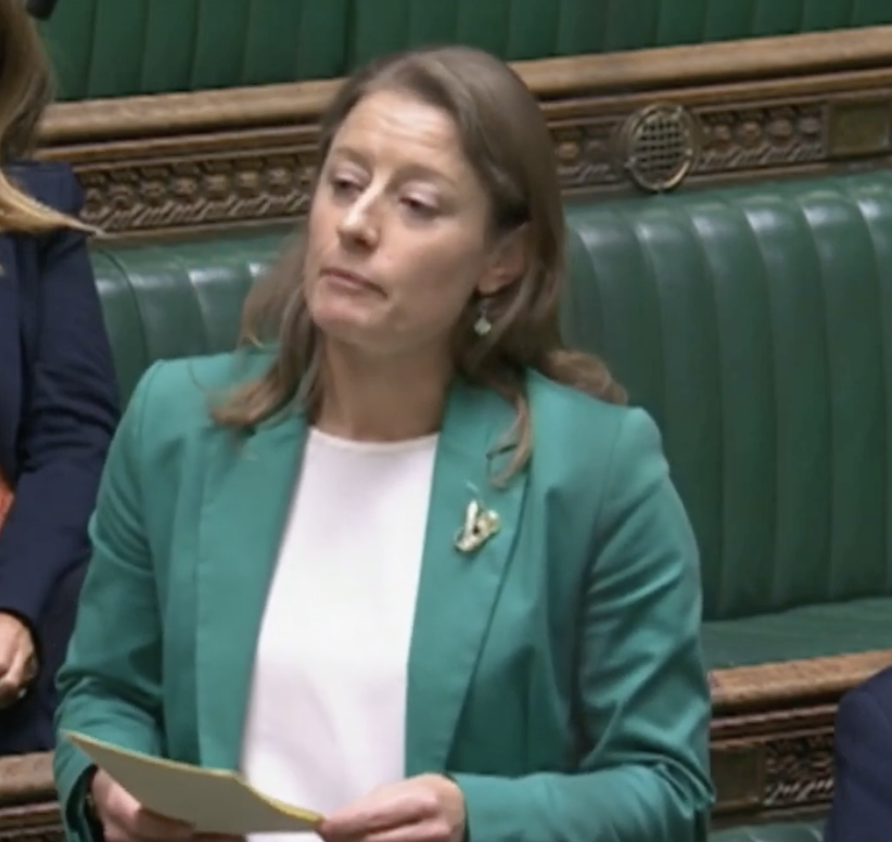 Lib Dem Bosnia and Iraq veteran <a href="/helenmaguiremp/">Helen Maguire BEM MP 🔶</a> has weighed in on <a href="/AlistairCarns/">Al Carns</a>' failure to tell Parliament what he's found in the #NukedBlood review: 

mirror.co.uk/news/politics/…