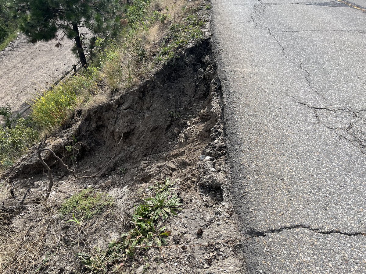 mack4change's tweet image. Last night, Westside Rd was damaged, again.
Travellers on this important secondary route continue to be at significant risk.
I sent a letter to ministers @KellyRichmondBC @rparmar_BC @mikefarnworthbc on July 10th calling for immediate action by the BC government, to stop…