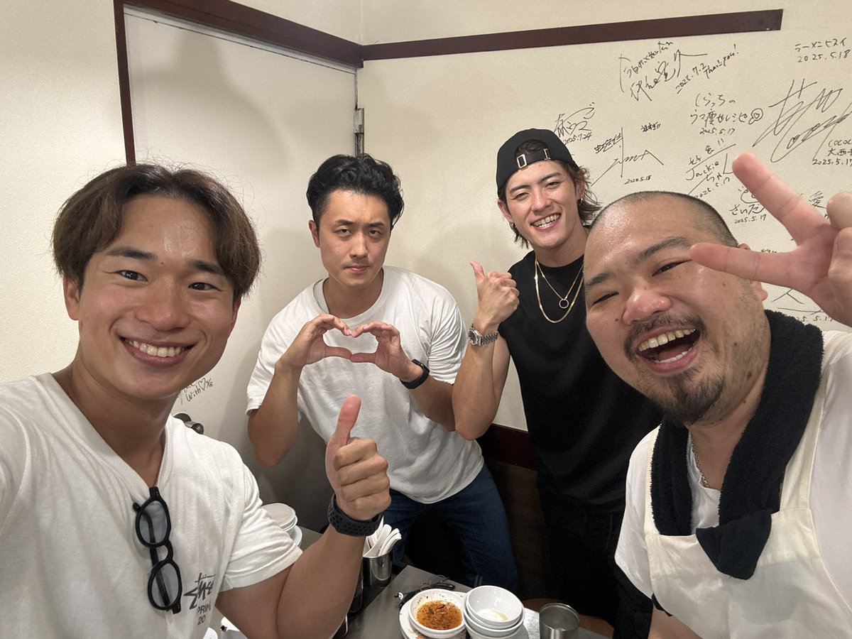 muscle1046's tweet image. 今日は筒井さんとまるみキッチンさんで東山さん(@h_gashiyama )が営む『餃子の肉太郎』さんへ!
餃子で、いや、最近食べてきた中でここまで感動した食べ物は久しぶりでした。…