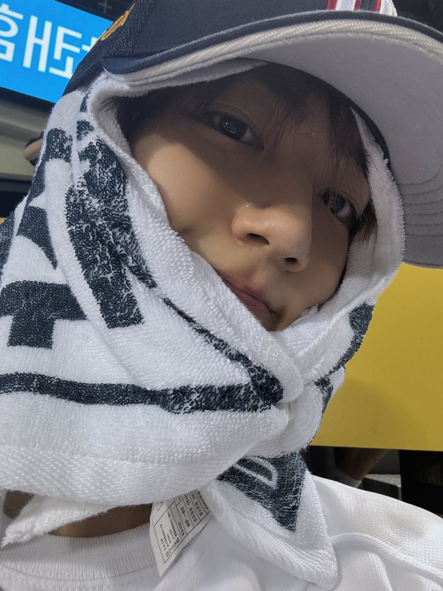 CRAVITY_twt's tweet photo. 무라도 캐서,, 다행인가?? 하지만 너무 재밌었다ㅏㅏ😛 
#원진 #앨런 #성민 #야구메이트해줘서_고마워 https://t.co/FmbK5GBOKF