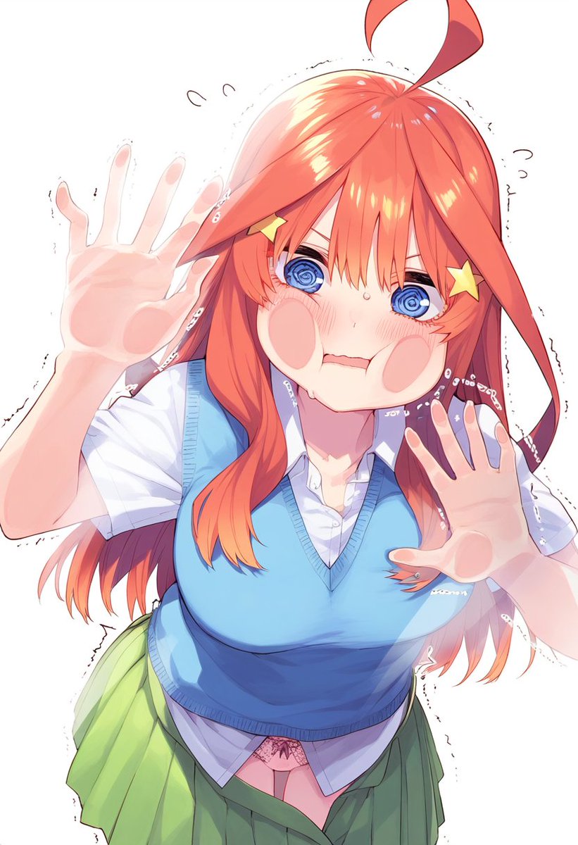 スマホ画面越しに覗いてくる中野五月ちゃん！