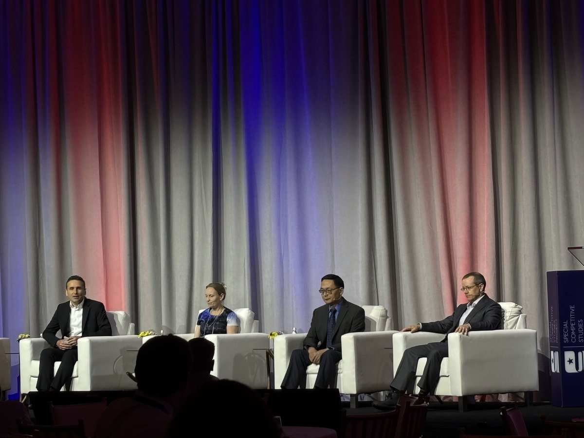 CosmicAI_Inst's tweet image. CosmicAI PI and Director Dr. Stella Offner represented CosmicAI on a panel at #ScienceSummit hosted by
@scsp_ai

She spoke alongside Dr. Mike Williams, Dr. Zhao Huimin, and Erion Plaku about  Powering Innovation at the Intersection of AI &amp;amp; Science.
@NSF