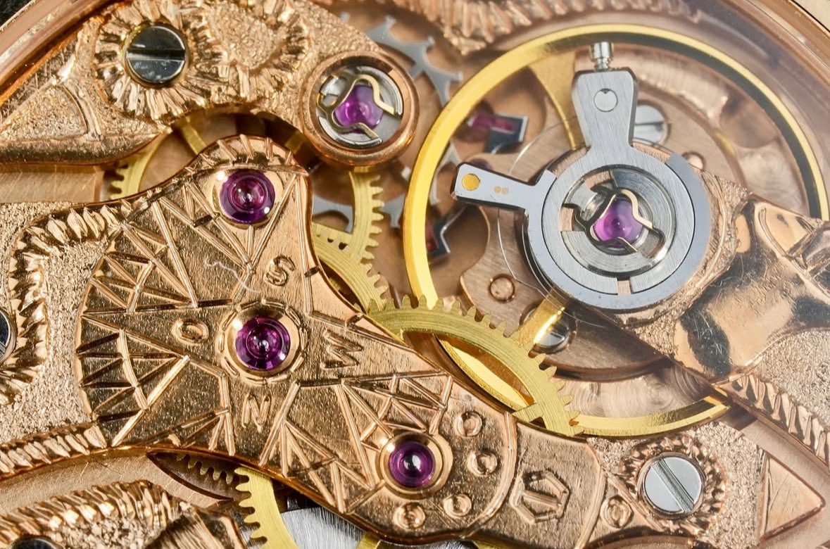 secondemorte's tweet image. En 1995, Corum a lancé une édition spéciale de montres "Admiral's Cup" pour célébrer le 40e anniversaire de la marque (1955-1995).
Tous les cadrans et mouvements sont sculptés à la main, avec des voiliers et des éléments de design nautique.