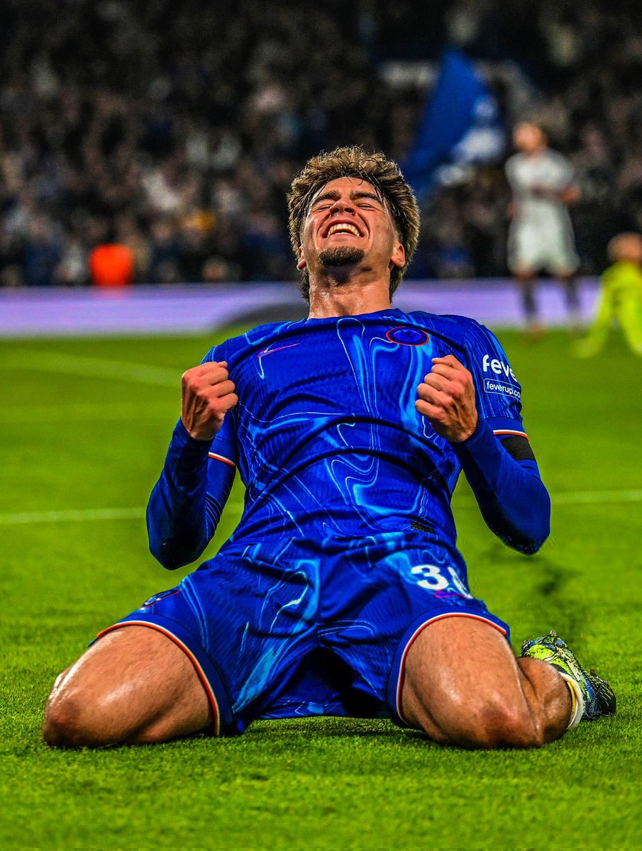 ChelsTransfer's tweet image. Chelsea have opened doors to a loan move for Marc Guiu. No buy option will be included. The clear priority for Chelsea is a loan in England. (via @FabrizioRomano)