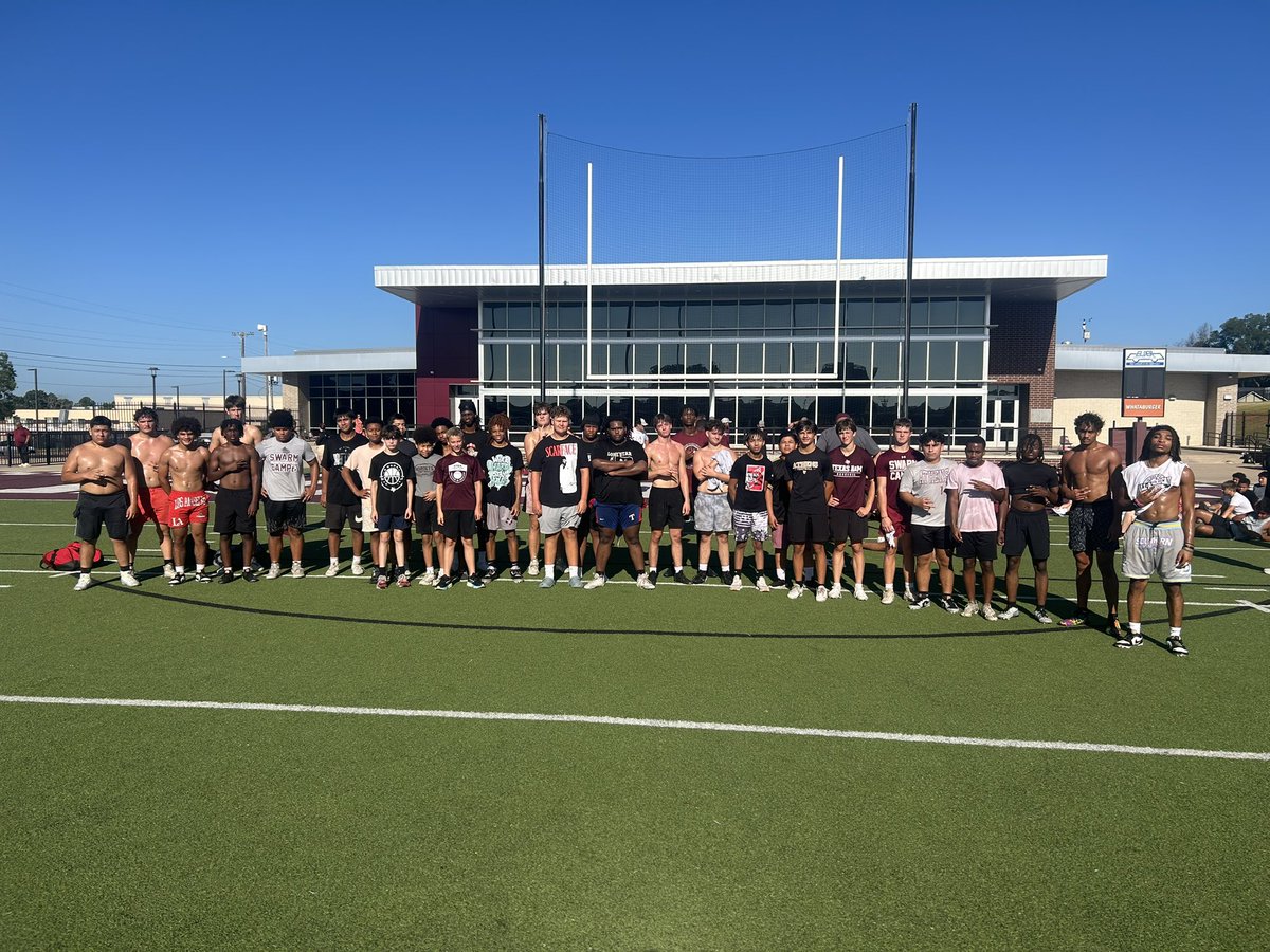 These athletes finished summer workouts with 4 or less absences for the entire summer. They are the true epitome of dedication and commitment. Continue to strive for greatness. The future of the Athens Hornet football program is BRIGHT! #SWARM