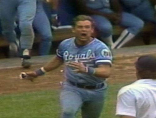 bet_105's tweet image. On This Day in Sports (July 24):
⚾️ 1983: George Brett’s pine tar HR is overturned, sparking one of MLB’s most iconic meltdowns.
⚾️ 1968: Hoyt Wilhelm makes his 907th MLB appearance, breaking Cy Young’s record.
🚴 2005: Lance Armstrong wins his 7th Tour de France (later stripped…