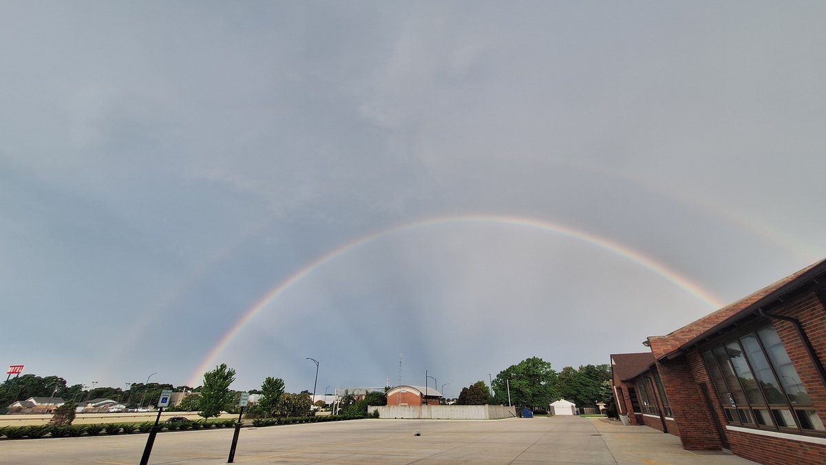 PDFentonActual's tweet image. Double Rainbow, all the way across the sky.