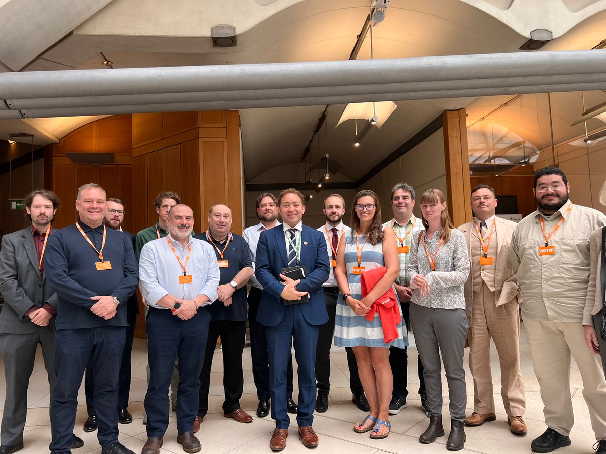 CalvinBailey's tweet image. Recently in Parliament, I met with @ProspectUnion, one of the largest unions for defence workers. ⚙️
We stressed that regular, reliable contracts are vital to retain skills, protect public investment, and secure decent, stable jobs for the communities powering our country.