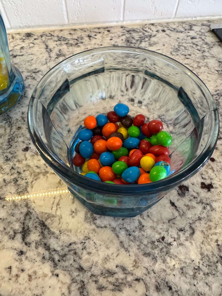 TFSRetirement's tweet image. We are planning for some VIP's to come to our house today!  They better get here soon before I eat all the M &amp;amp; M's.  @m&amp;amp;m's
#VIPVisitors