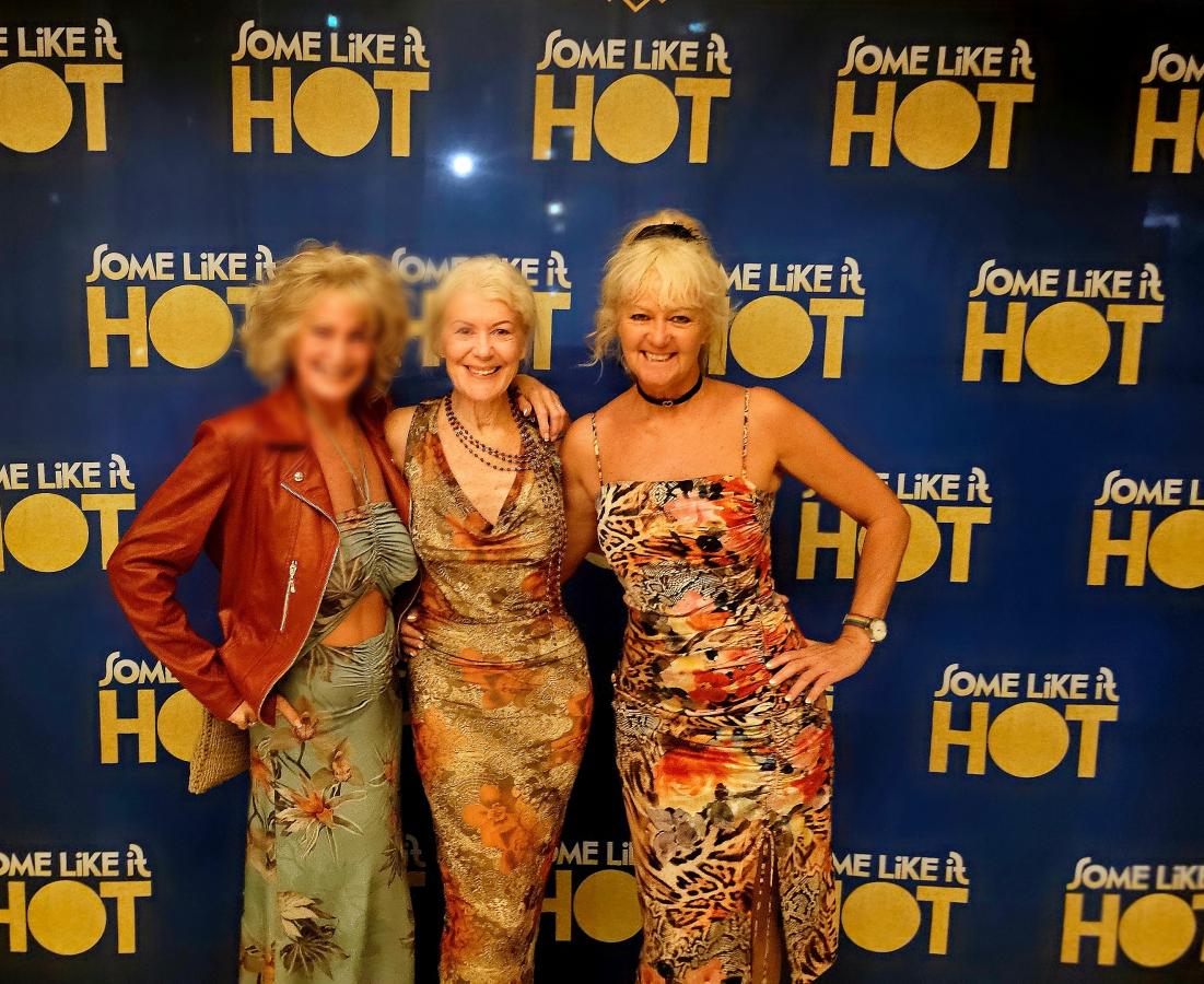 Some Like it Hot!! We do, for sure! #lasvegas Do blessed to have such a fabulous venue here. Always love the shows at the Smith Center. Especially with <a href="/LuvMerceds/">♣♦ ♠♥ ᘻᓰSS ᘻ♣♦♠♥</a> and <a href="/KiwisMum1/">Kiwi’s Mum</a> #drkiwi #vipcompanions 3 hot dates for you! Plan your fun! Drkiwi@protonmail.com