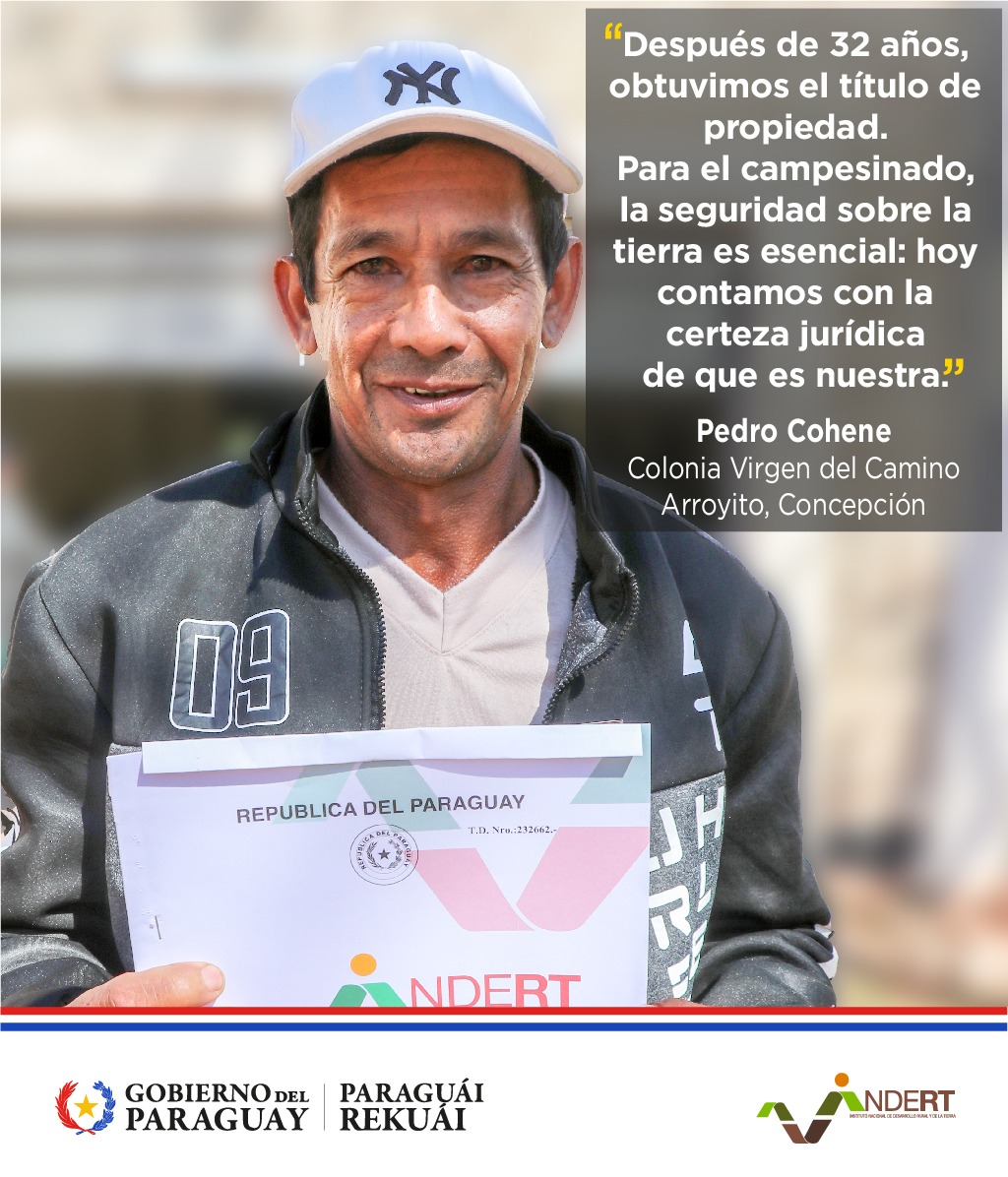 INDERT Paraguay (@indertpy) on Twitter photo Décadas de postergación, hoy felicidad en forma de títulos de propiedad en el campo.
#GobiernoDelParaguay
<a href="/SantiPenap/">Santiago Peña</a> <a href="/AllianaPedro/">Pedro Alliana</a> Décadas de postergación, hoy felicidad en forma de títulos de propiedad en el campo.
#GobiernoDelParaguay
<a href="/SantiPenap/">Santiago Peña</a> <a href="/AllianaPedro/">Pedro Alliana</a>