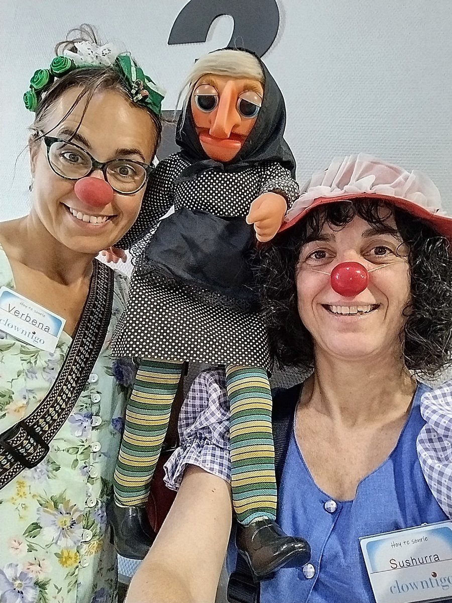 Clowntigo Payasos H. (@clowntigo) on Twitter photo Verano a lo locooooo. Hoy trio en #HospitalCruzRoja.
Con el apoyo de <a href="/FundAlimerka/">Fundación Alimerka</a>
#Clowntigopayasasdehospital Verano a lo locooooo. Hoy trio en #HospitalCruzRoja.
Con el apoyo de <a href="/FundAlimerka/">Fundación Alimerka</a>
#Clowntigopayasasdehospital