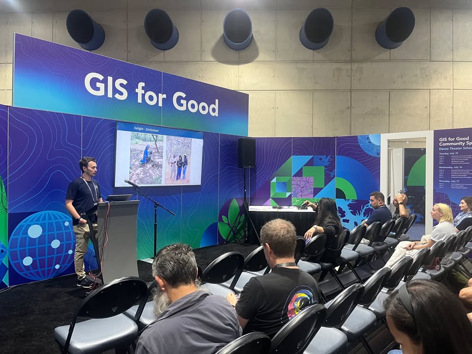 HALOTrustUSA's tweet image. That’s a wrap!
@TheHALOTrust attended the 44th Esri GIS User Conference in San Diego from July 14-18, 2025. The conference is the largest GIS gathering in the world, with over 17,000 attendees this year.
HALO presented on innovative technologies in GIS for mine action in the…