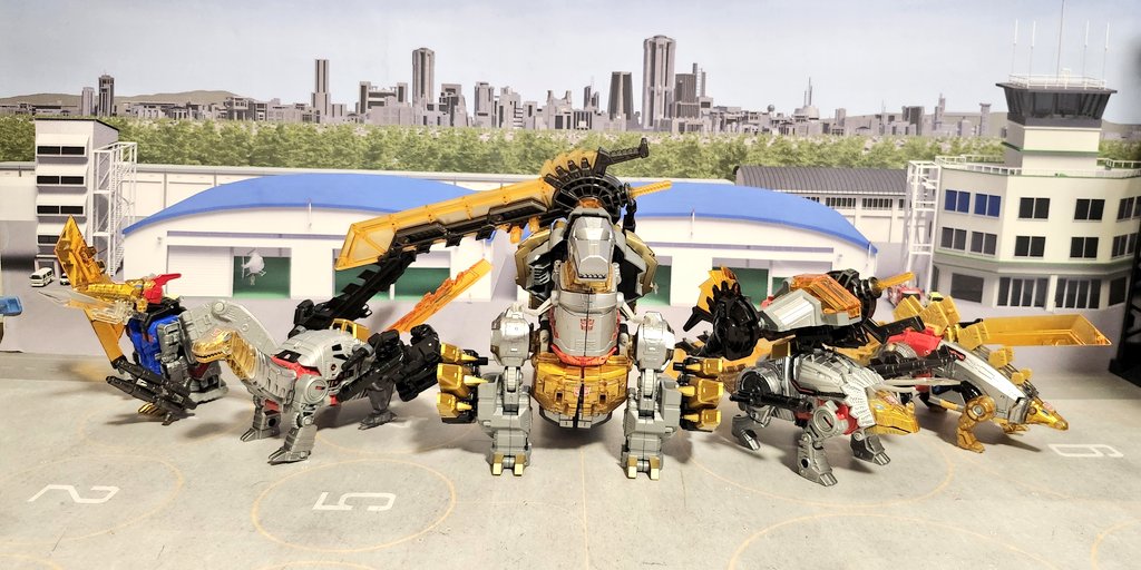 SLOG_SLUDGE's tweet image. #ジェネレーションセレクト/ダイノボット集合
恐竜モードで。
どうしてもロボットモードの時よりも収まりが悪くなってしまうか💦
#TFTOYの面白さを伝え隊
#トランスフォーマー