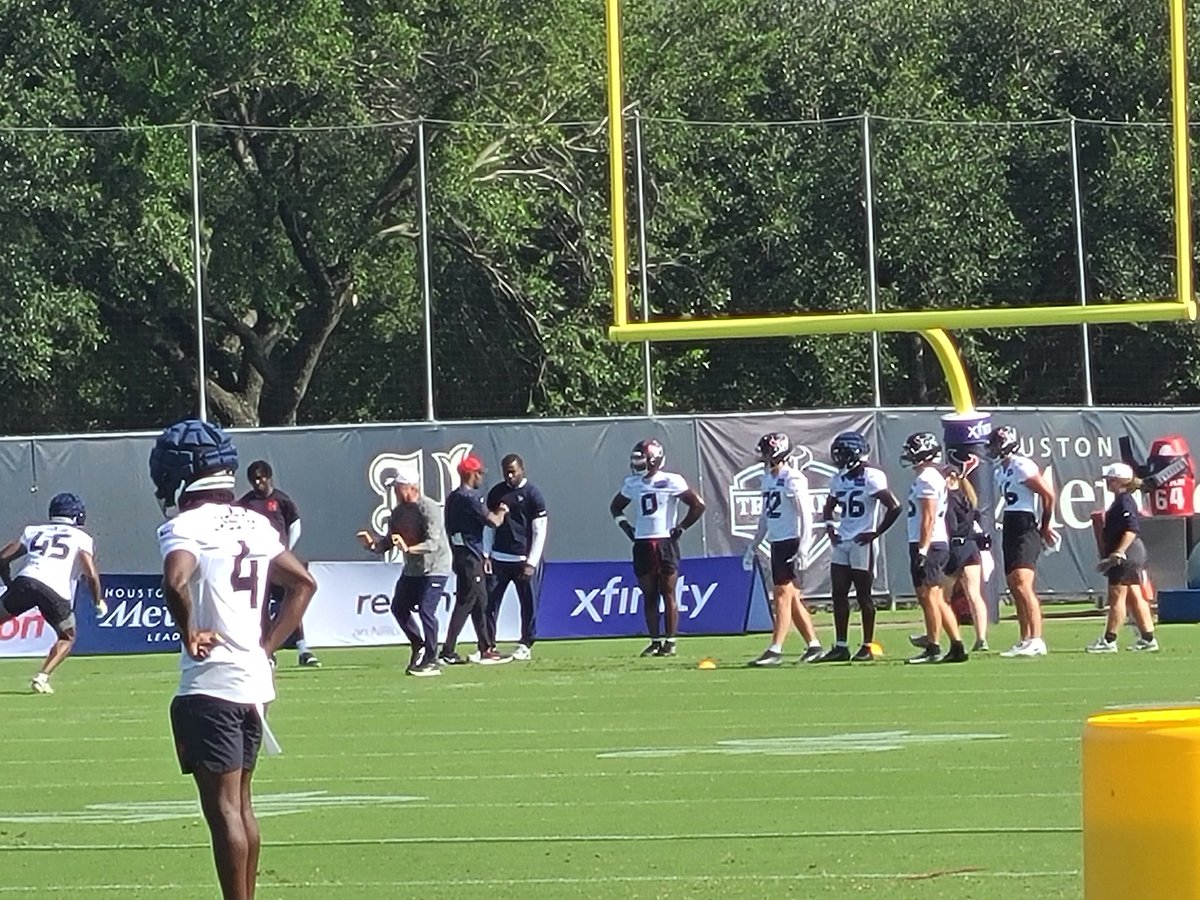 ad_moore64's tweet image. #TEXANS THE GRIND DAY 2...
#ADMAXKORNER
@TheHRReview
@admaxkorner
#houstontexanstrainingcamp