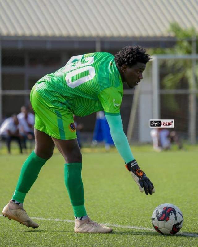 Kickgh's tweet image. Two Ghana Premier League clubs tracking Legon Cities goalkeeper Kwame Aziz
READ: kickgh.com/gpl/two-ghana-…